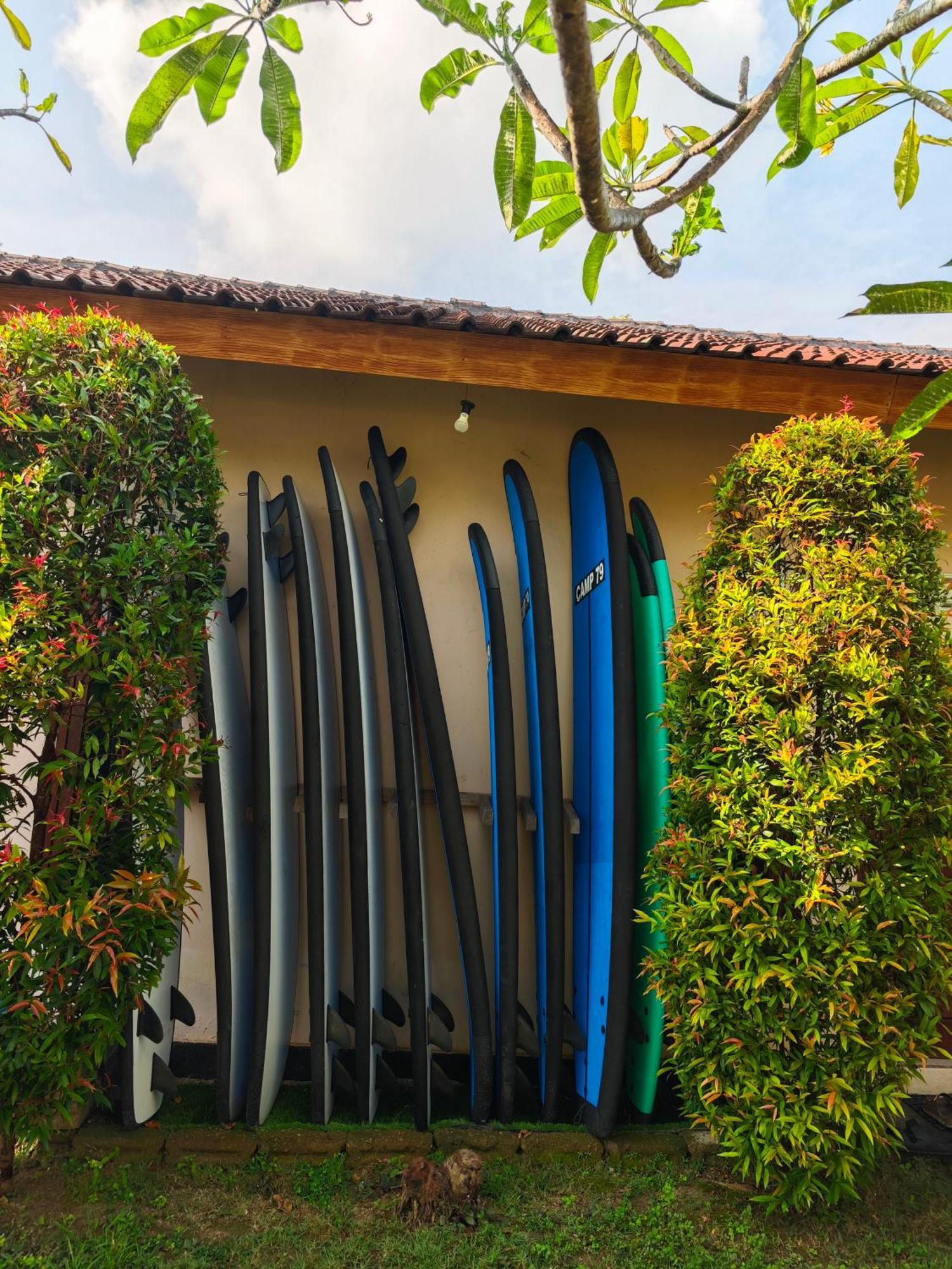 Surf Camp 79 Hotel Kuta  Exterior photo