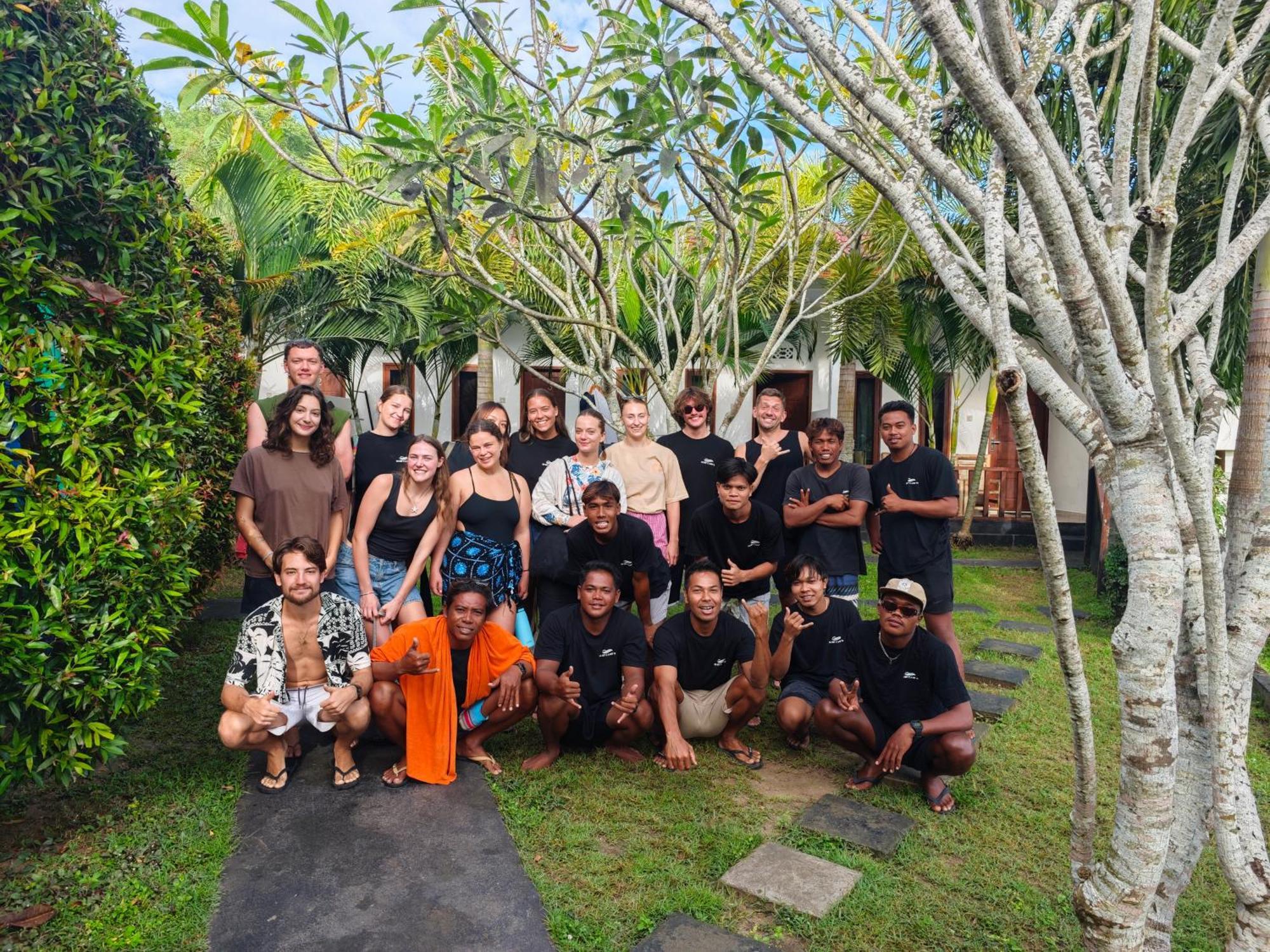 Surf Camp 79 Hotel Kuta  Exterior photo