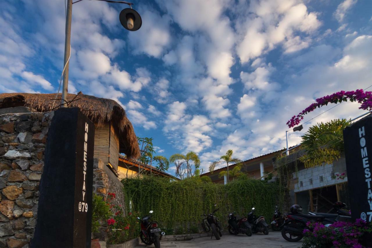 Surf Camp 79 Hotel Kuta  Exterior photo